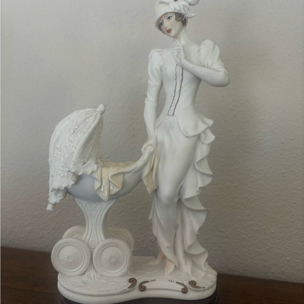 Vintage Giuseppe Armani "Sweet Dreams" porcelain figurine